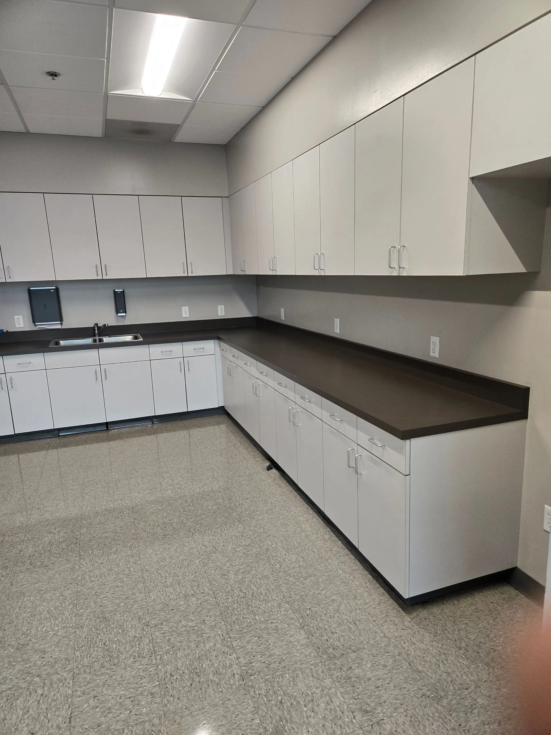 A newly clean kitchen
